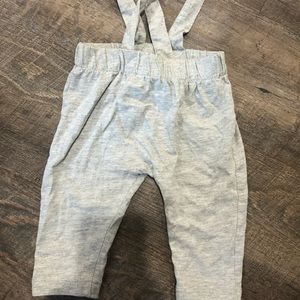 H&M gray suspenders